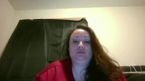 sexyandcurvy42077 online show from April 25, 2026, 1:41 pm