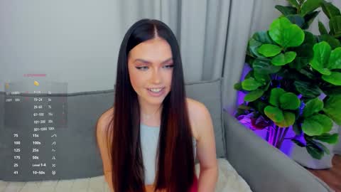 Snapshot of sexyangeloux chatting on October 29, 2025, 7:48 pm Lou online show from October 29, 2025, 7:48 pm