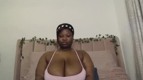 Angie online show from September 18, 2025, 11:07 pm