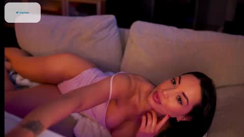 Sandra online show from February 25, 2025, 10:29 pm