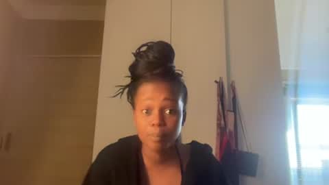 sexyasszeeee online show from June 9, 2026, 9:32 am