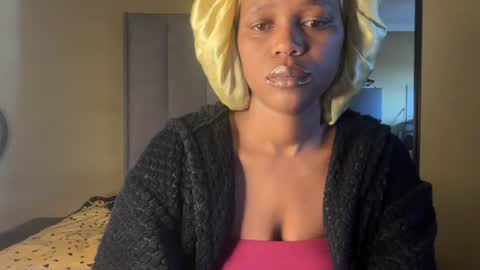 sexyasszeeee online show from June 15, 2026, 11:12 am