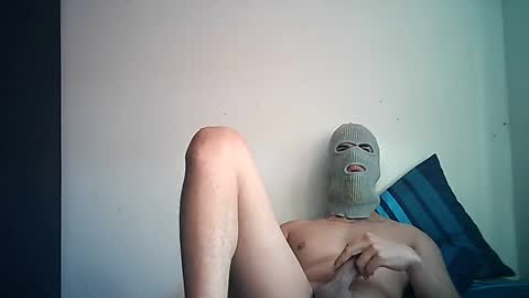 Snapshot of sexyatrevidoo chatting on January 22, 2025, 12:17 pm SesyMen online show from January 22, 2025, 12:17 pm