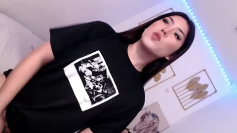 Lexie online show from December 19, 2024, 6:01 pm