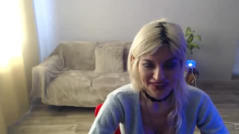 sexybeatriice online show from March 8, 2026, 7:45 am