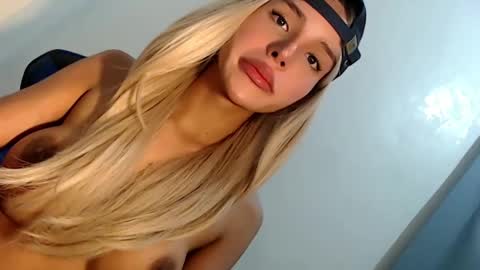 Snapshot of sexybite1 chatting on February 18, 2025, 11:00 am Seraphina Blaze online show from February 18, 2025, 11:00 am