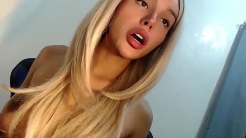 Snapshot of sexybite1 chatting on February 22, 2025, 10:18 am Seraphina Blaze online show from February 22, 2025, 10:18 am