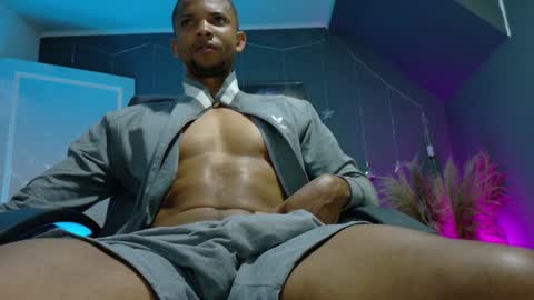 sexyblack online show from December 12, 2024, 9:40 am