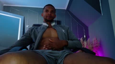 sexyblack online show from December 12, 2024, 12:44 pm