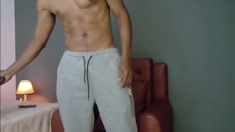 sexyblack online show from October 1, 2025, 11:05 am