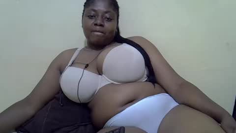 sexyboobies25 online show from March 10, 2025, 7:21 am