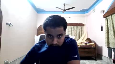 xcxcxcx online show from October 28, 2025, 5:48 pm