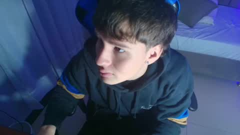 Snapshot of sexyboy_vc chatting on October 7, 2025, 1:30 pm owen sky online show from October 7, 2025, 1:30 pm