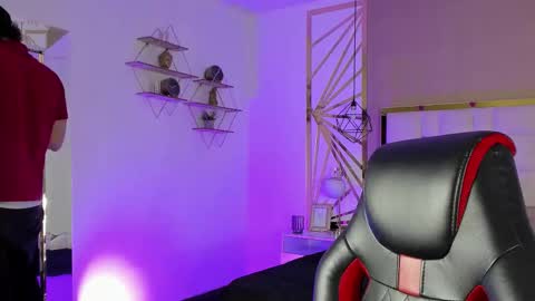 Snapshot of sexyboy_vc chatting on October 17, 2025, 1:03 pm owen sky online show from October 17, 2025, 1:03 pm