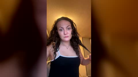 sexybriiiixoxox online show from May 4, 2026, 12:50 am