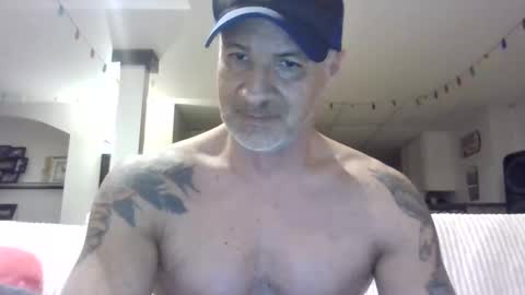 sexybrowneyedguy online show from February 14, 2026, 10:50 pm