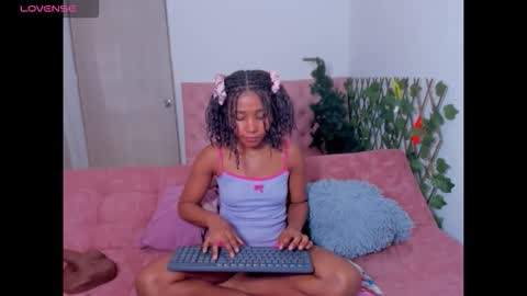 Snapshot of sexybrunnetem chatting on February 14, 2026, 7:05 am sofia online show from February 14, 2026, 7:05 am