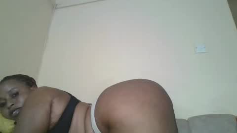 Snapshot of sexybuttie01 chatting on April 11, 2026, 9:13 am sexybuttie01 online show from April 11, 2026, 9:13 am