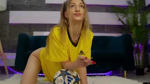 Snapshot of sexycelline chatting on June 26, 2026, 4:39 am Celline online show from June 26, 2026, 4:39 am