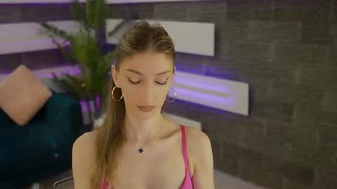 Snapshot of sexycelline chatting on July 17, 2026, 4:30 am Celline online show from July 17, 2026, 4:30 am