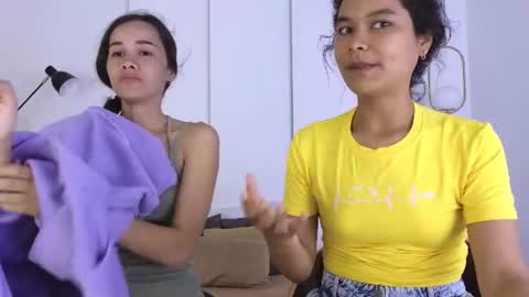 Snapshot of sexychanell_18 chatting on July 18, 2026, 1:48 pm chanell and yina online show from July 18, 2026, 1:48 pm