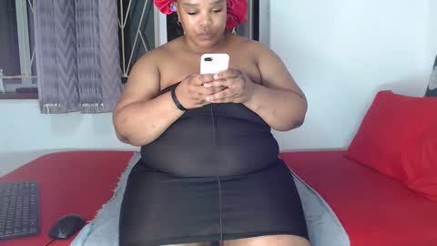 Snapshot of sexychill2000 chatting on October 13, 2025, 7:58 pm SEXYCHILL online show from October 13, 2025, 7:58 pm