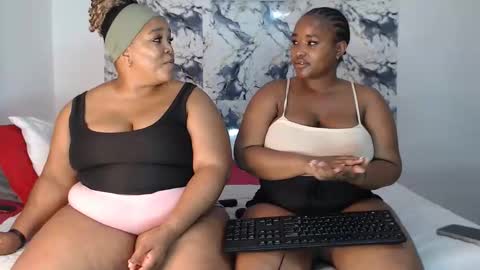 SEXYCHILL online show from June 4, 2026, 8:37 pm