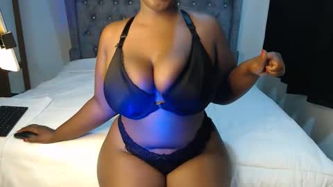 sexychocco online show from October 26, 2025, 7:47 am