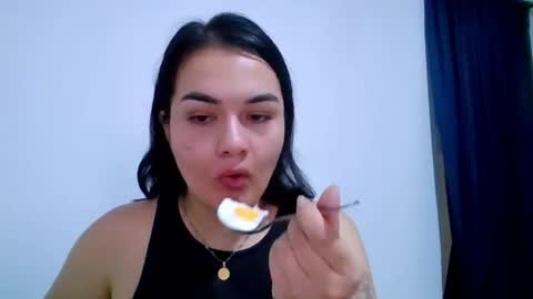 Snapshot of sexychubbyanna chatting on April 20, 2026, 3:59 pm sexychubbyanna online show from April 20, 2026, 3:59 pm
