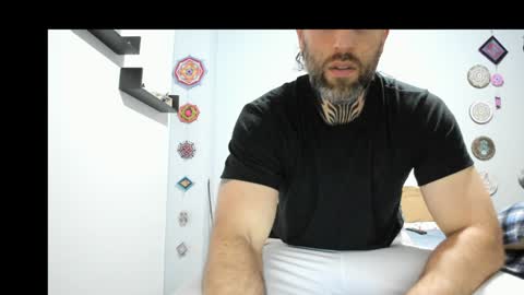 Antonioylola online show from January 5, 2025, 11:01 pm