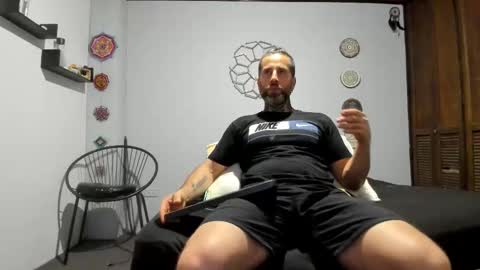 Antonioylola online show from November 8, 2025, 12:55 am