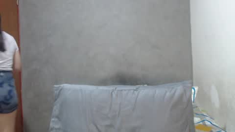 Coralinne online show from December 5, 2024, 9:50 pm
