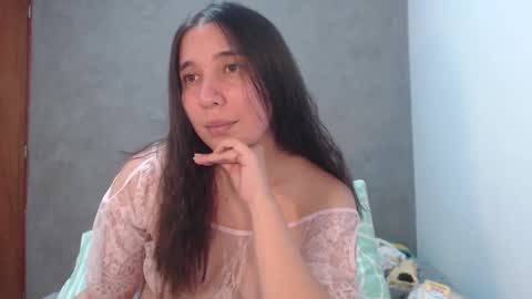 Coralinne online show from December 16, 2024, 7:54 pm
