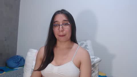 Coralinne online show from January 31, 2025, 8:22 pm