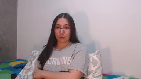 Coralinne online show from March 7, 2025, 9:06 pm