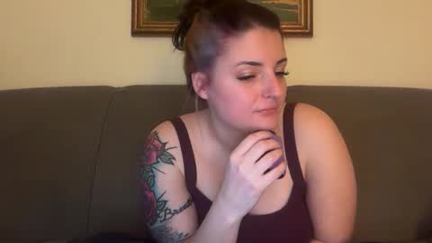 sexycouple41110 online show from March 5, 2026, 4:08 am