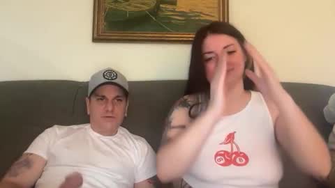 sexycouple41110 online show from March 5, 2026, 6:26 pm