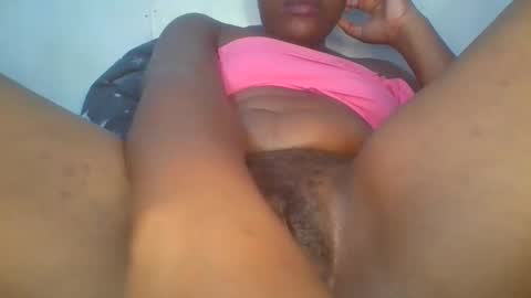 Snapshot of sexydee101436 chatting on February 13, 2026, 1:01 am sexydee101436 online show from February 13, 2026, 1:01 am