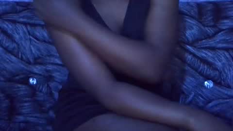 sexydoll002 online show from October 19, 2025, 6:52 pm