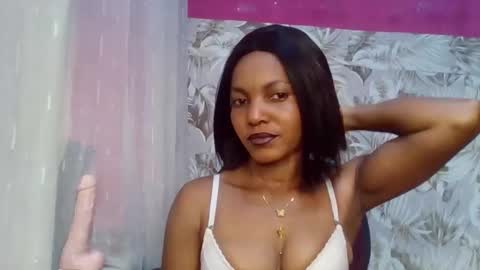 sexydoll32 online show from April 27, 2026, 11:25 pm