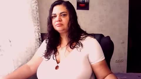 sexydollywoman online show from November 29, 2025, 9:12 am