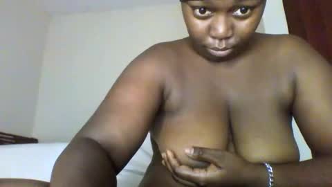 Snapshot of sexyebony7 chatting on February 17, 2026, 9:17 am sexyebony7 online show from February 17, 2026, 9:17 am