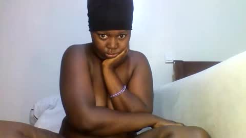 Snapshot of sexyebony7 chatting on March 2, 2026, 1:52 am sexyebony7 online show from March 2, 2026, 1:52 am