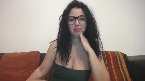 Eva online show from December 7, 2024, 3:14 am