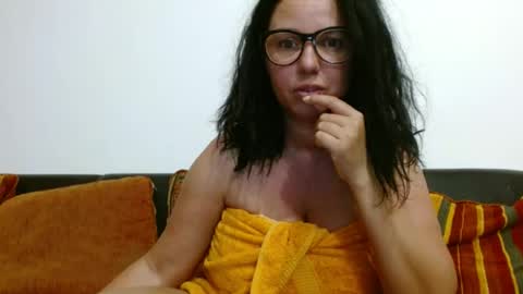Eva online show from June 19, 2026, 2:38 am