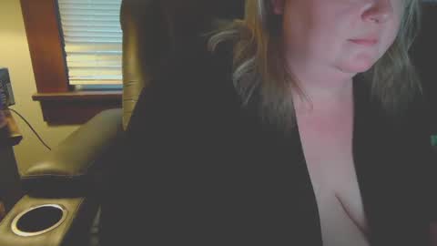 Sexy Ex-Teacher online show from September 12, 2025, 12:00 am