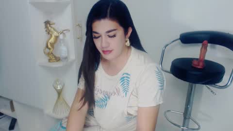sexyfatcock69 online show from December 28, 2024, 7:33 pm