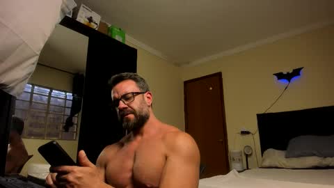 Snapshot of sexyflightz chatting on October 3, 2025, 4:26 pm chris online show from October 3, 2025, 4:26 pm