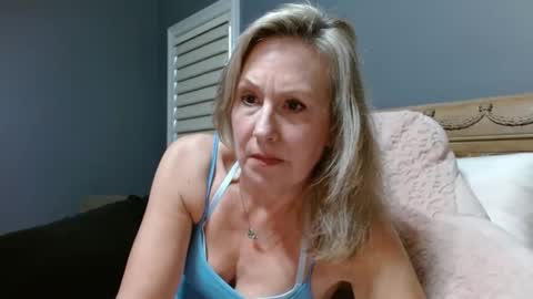 LisaisLuscious online show from December 18, 2024, 3:00 pm