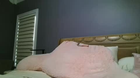 LisaisLuscious online show from March 11, 2026, 2:12 pm